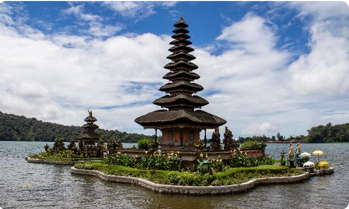 6-Day 5-Night Enchanting Bali and Nusa Penida Explorer
