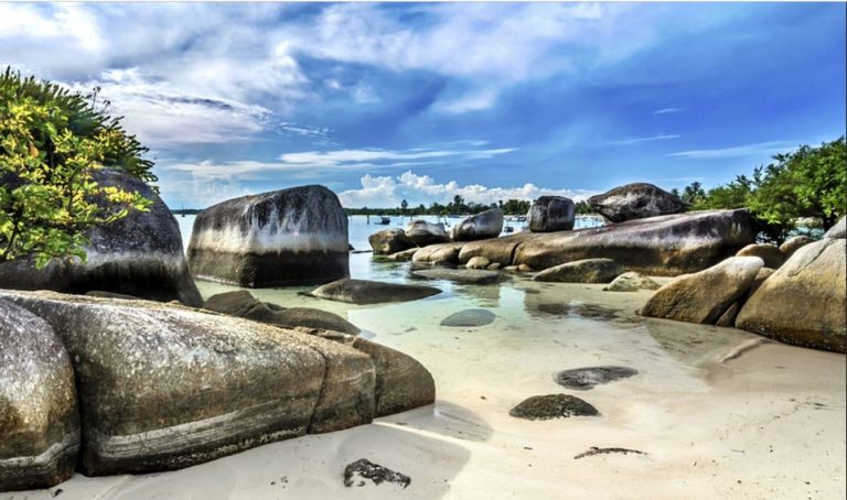 5-Day 4-Night Belitung & Leebong Island Adventure