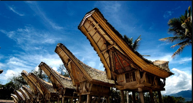 5-Day South Sulawesi Cultural Journey Makassar • Tana Toraja • Rammang Rammang, Indonesia
